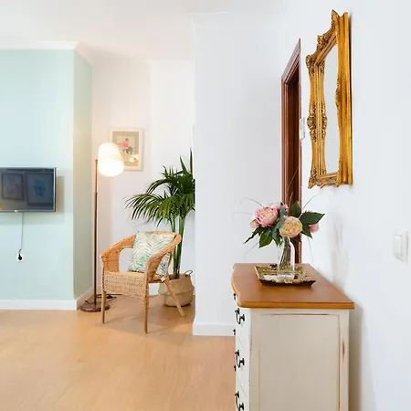 Apartamento Atarazanas: De Dos *