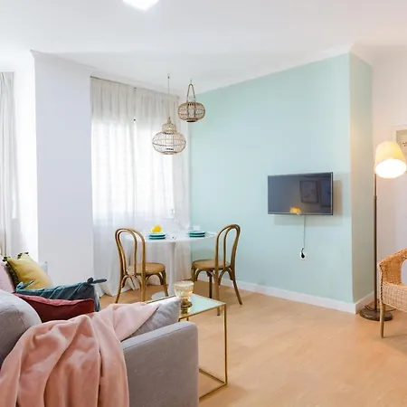 Atarazanas: De Dos Apartment Malaga