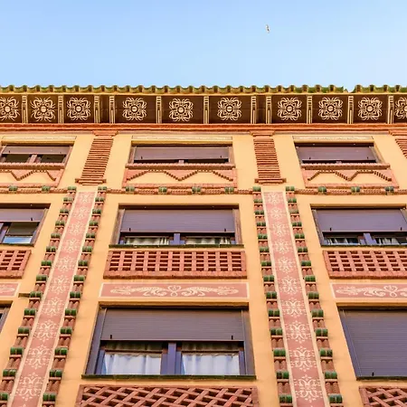 Atarazanas: De Dos Malaga